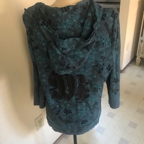 Disneyland resort Mickey sweatshirt XXL plus - Picture 3 of 5